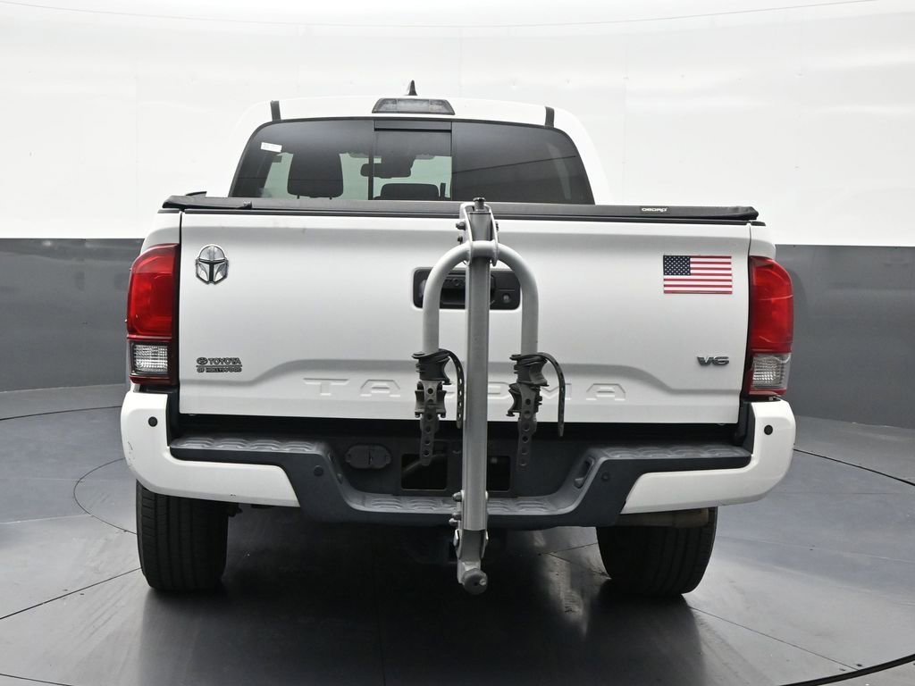 Used 2019 Toyota Tacoma TRD Off-Road w/ Technology Package RWD image 4