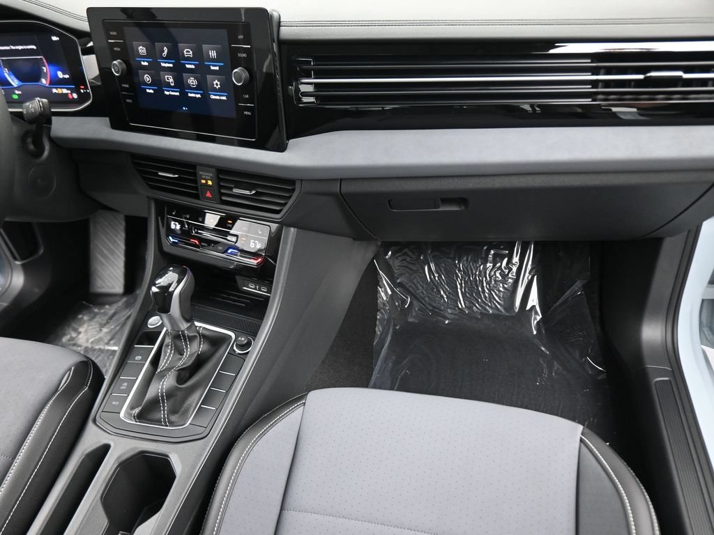 New 2026 Volkswagen Jetta SE FWD image 42