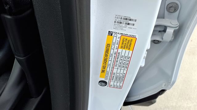 Used 2023 GMC Terrain SLE FWD image 31