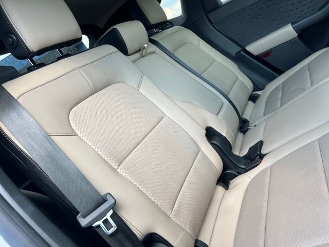 Used 2020 Ford Escape Titanium image 48