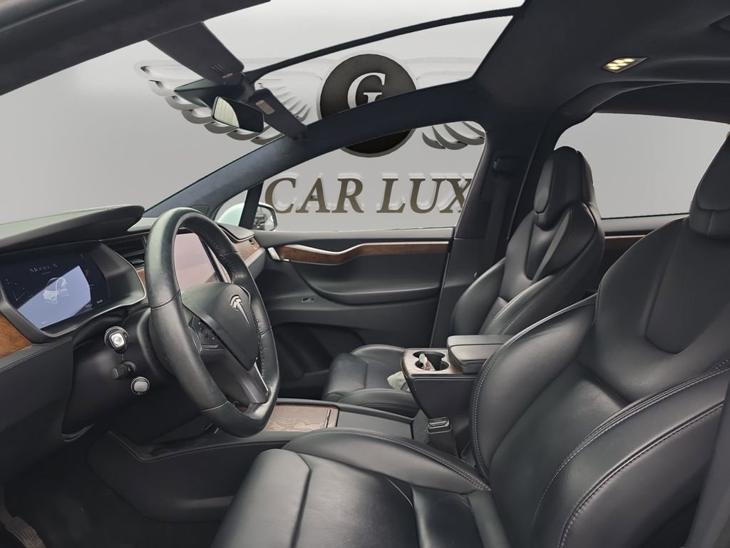 Used 2019 Tesla Model X Long Range image 9