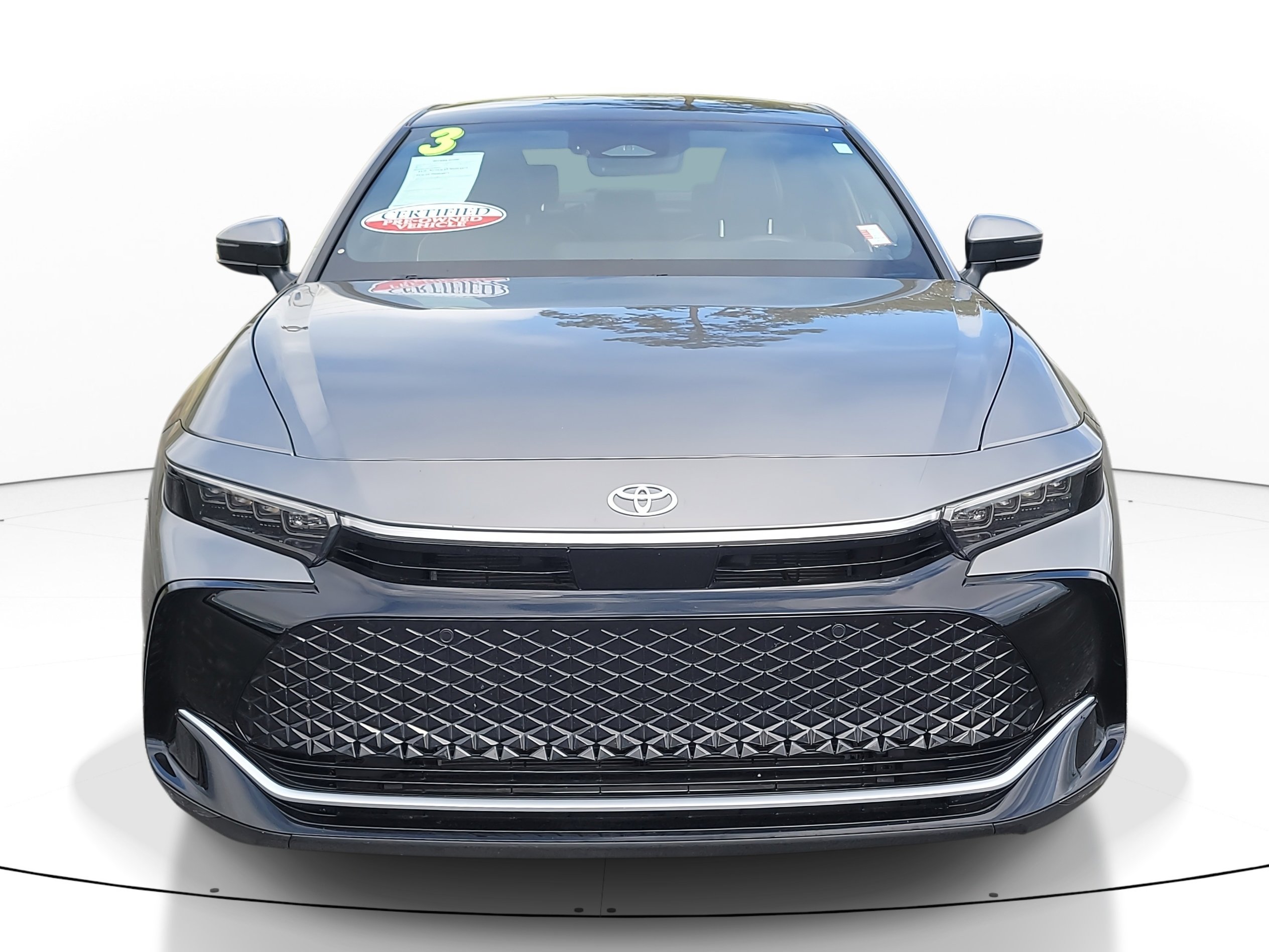 Certified 2023 Toyota Crown Limited image 2