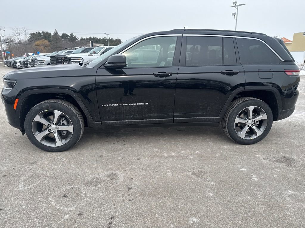 New 2026 Jeep Grand Cherokee Limited image 2