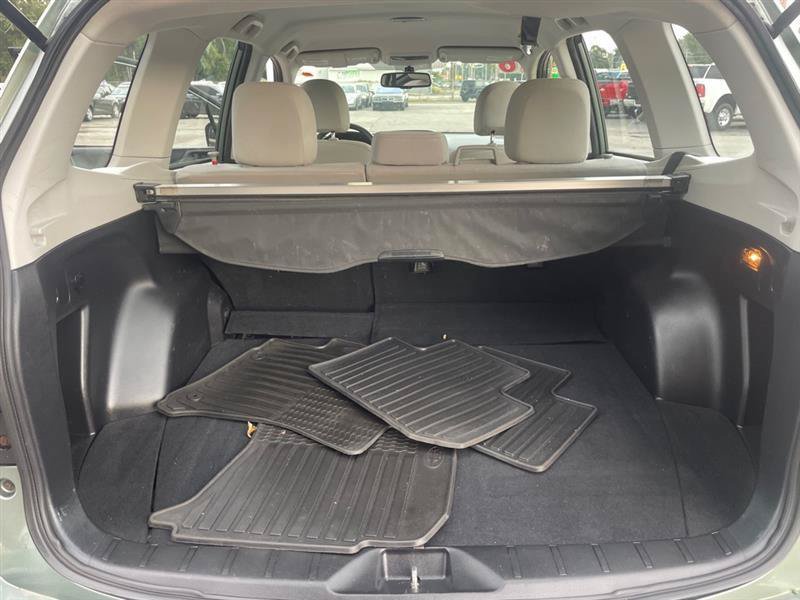 Used 2016 Subaru Forester 2.5i w/ Alloy Wheel Package AWD/4WD image 11