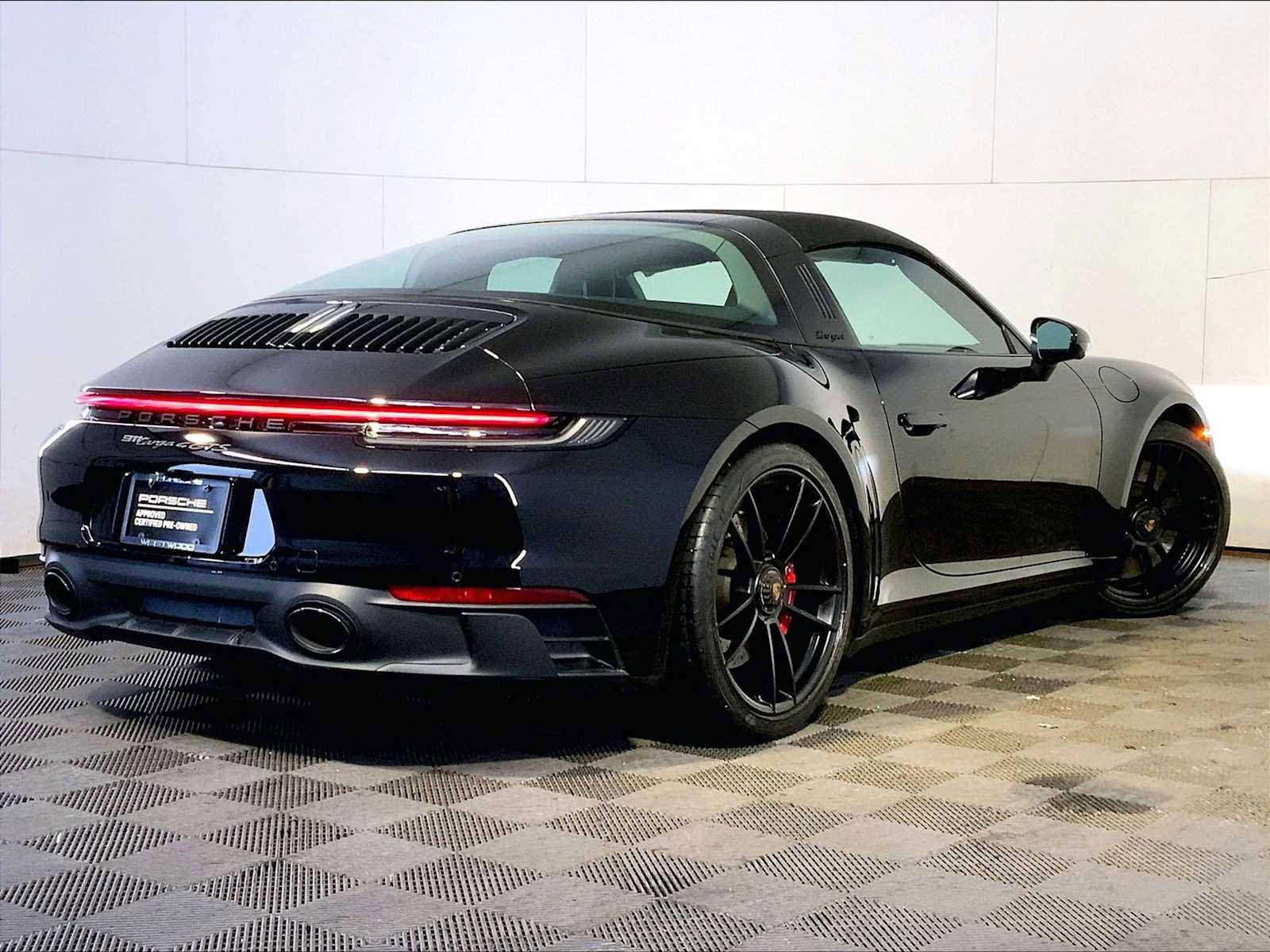 Certified 2024 Porsche 911 Targa 4 GTS image 7