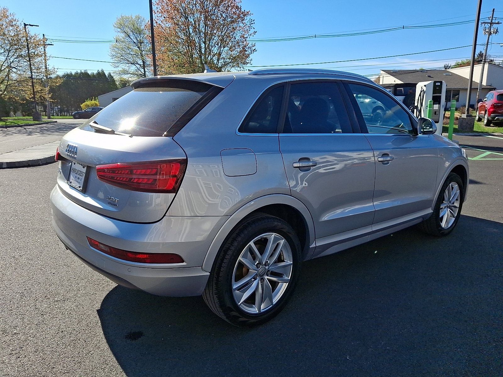 Used 2018 Audi Q3 2.0T Premium Plus w/ Premium Plus Package AWD/4WD image 5