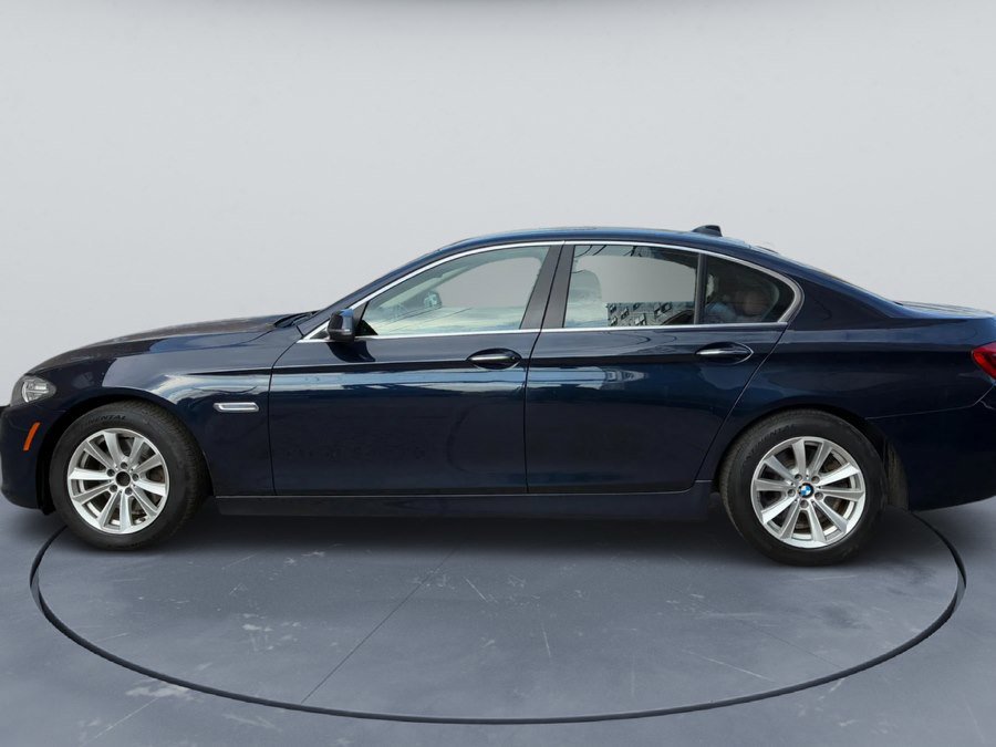 Used 2016 BMW 528i xDrive Sedan AWD/4WD image 4