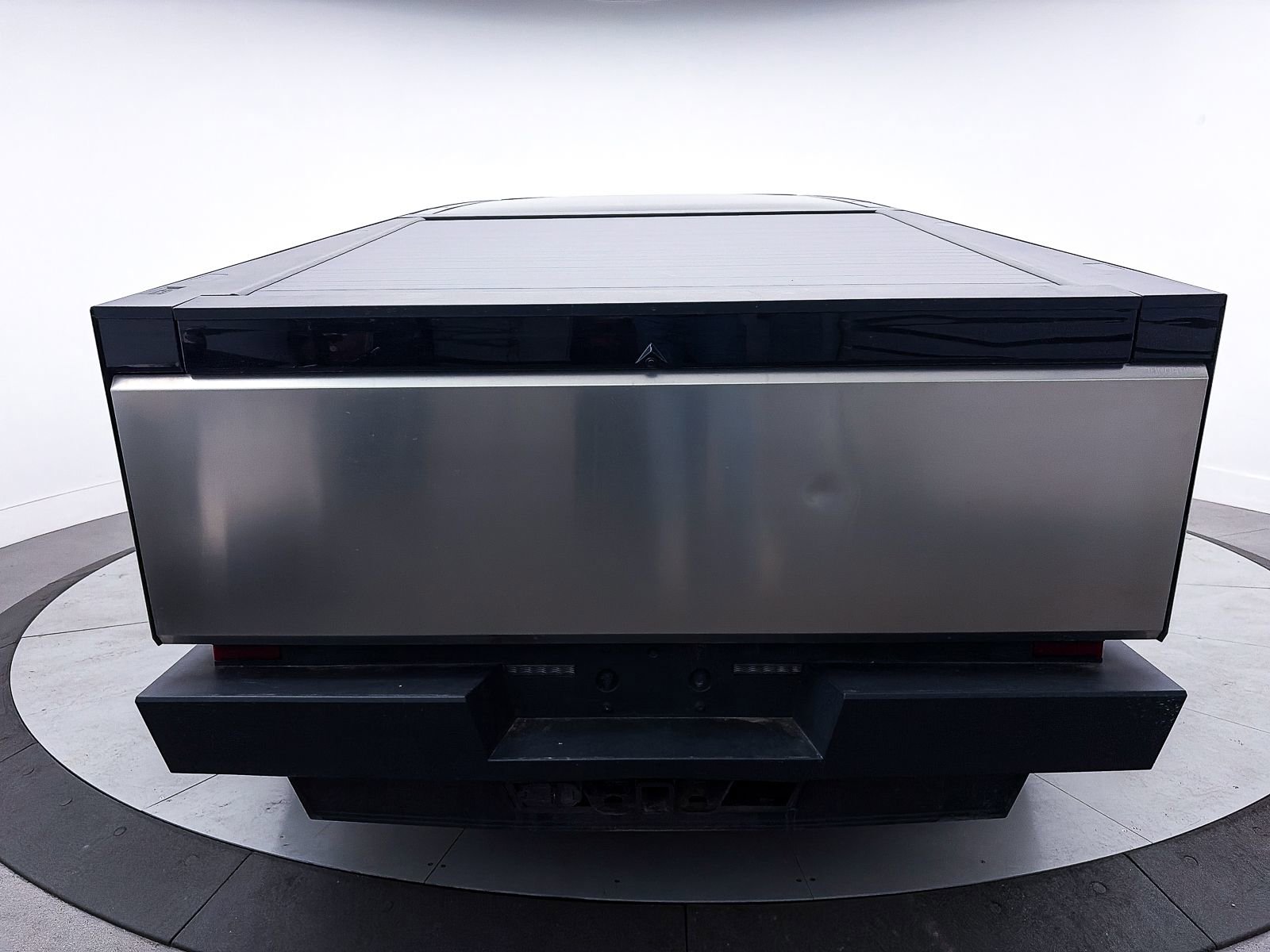 Used 2024 Tesla Cybertruck Cyberbeast image 15