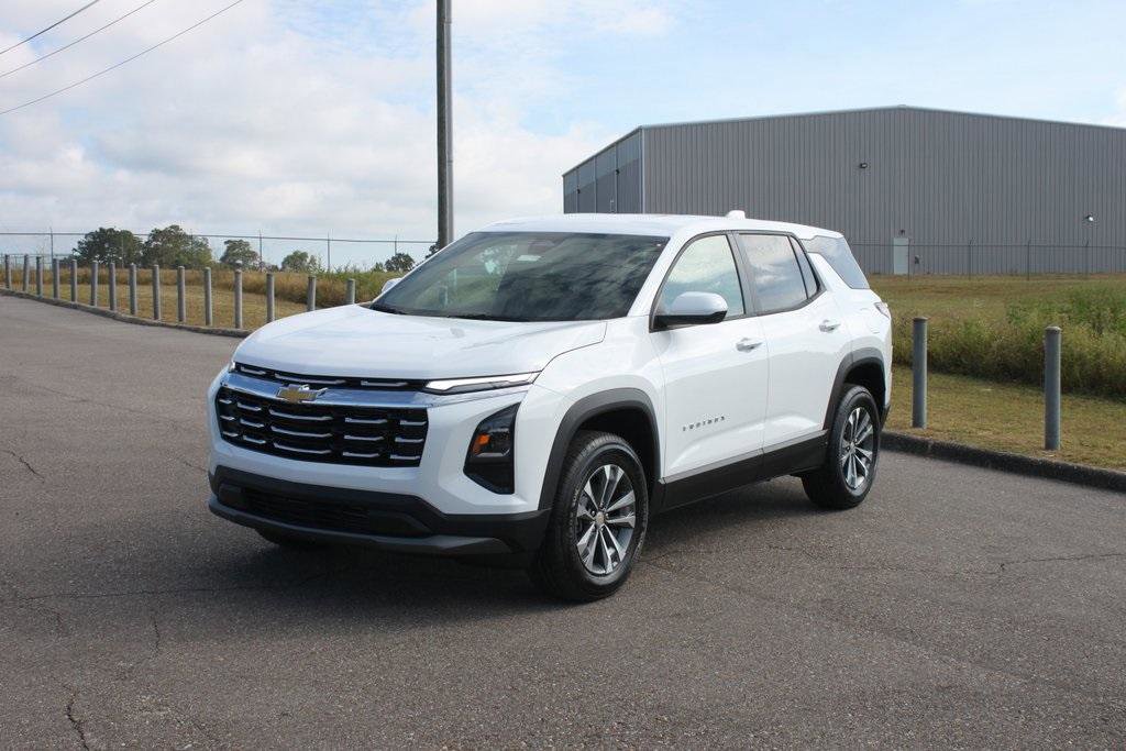 New 2026 Chevrolet Equinox LT w/ Convenience Package II image 2