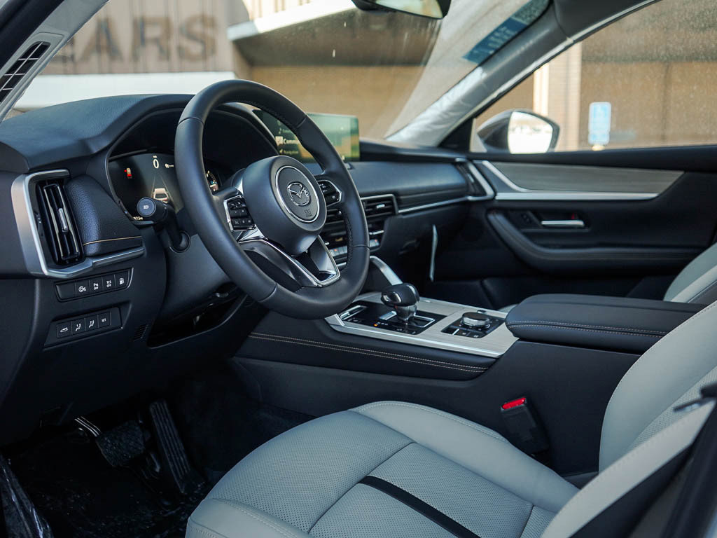 New 2026 MAZDA CX-90 Plug-In Hybrid w/Premium Sport AWD/4WD image 19