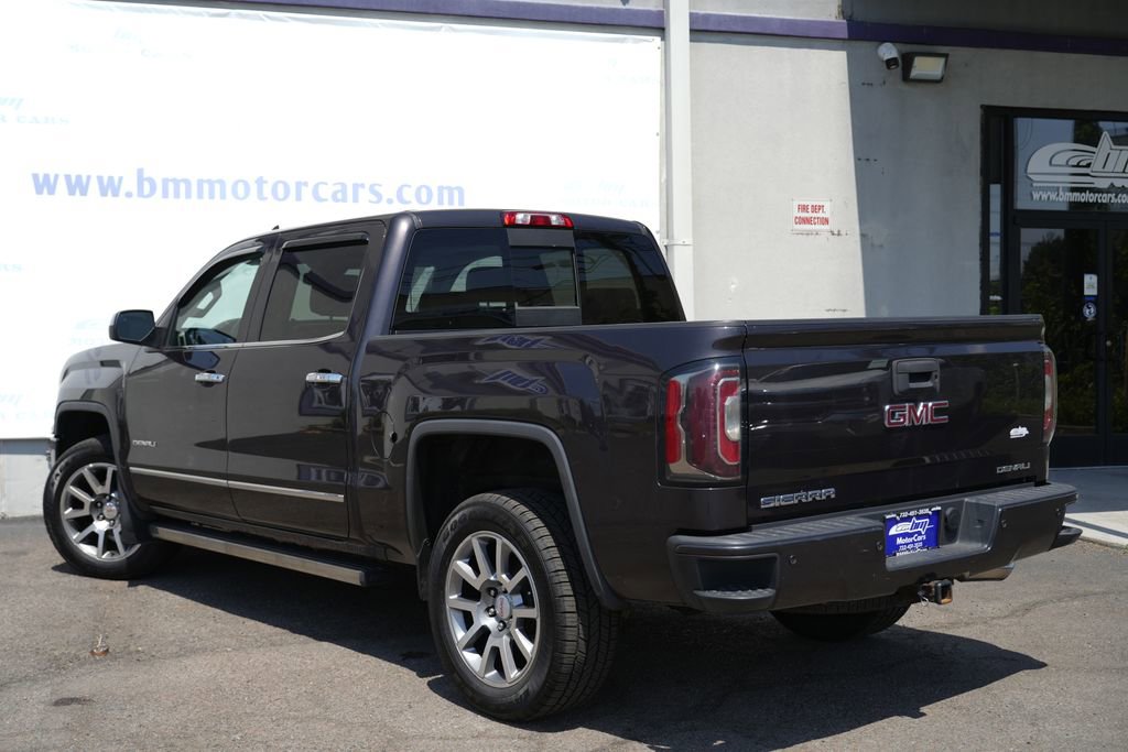 Used 2016 GMC Sierra 1500 Denali w/ Enhanced Driver Alert Package AWD/4WD image 4
