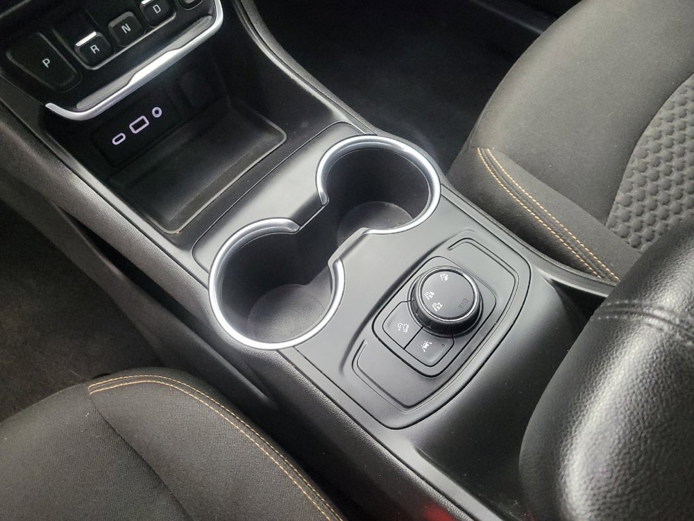 Used 2020 GMC Terrain SLE w/ LPO, Floor Liner Package image 26