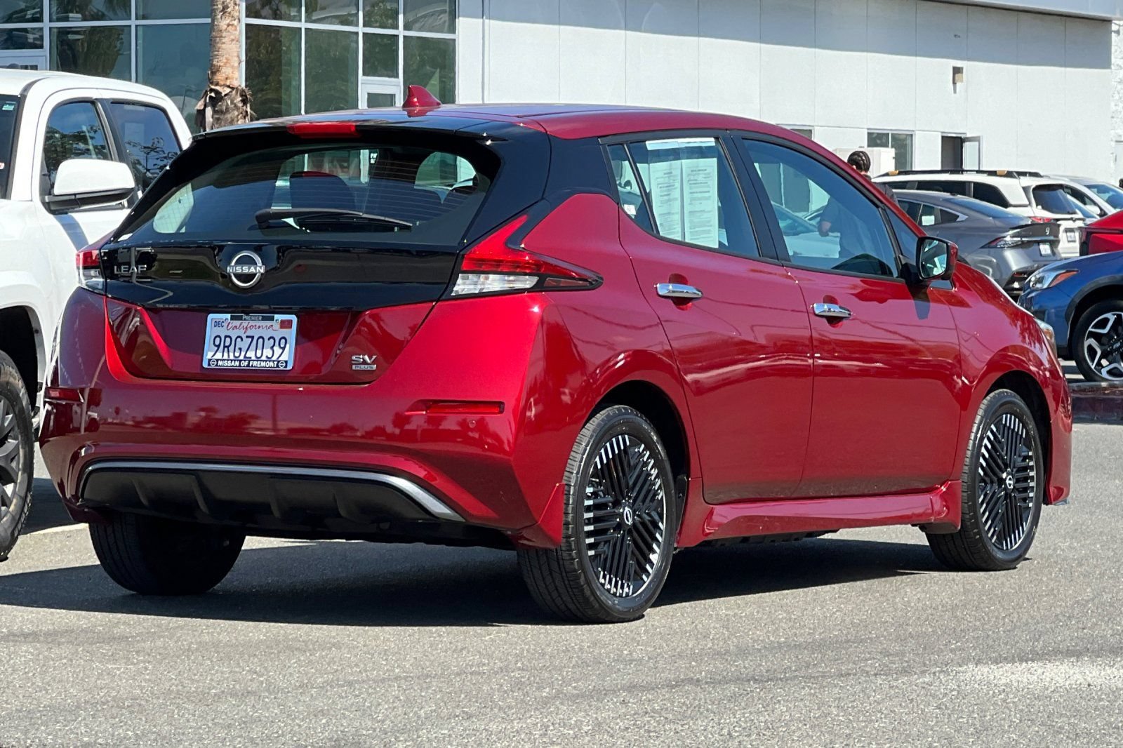 Certified 2024 Nissan Leaf SV Plus FWD image 4