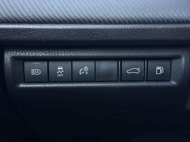 Certified 2025 Toyota Camry SE FWD image 21