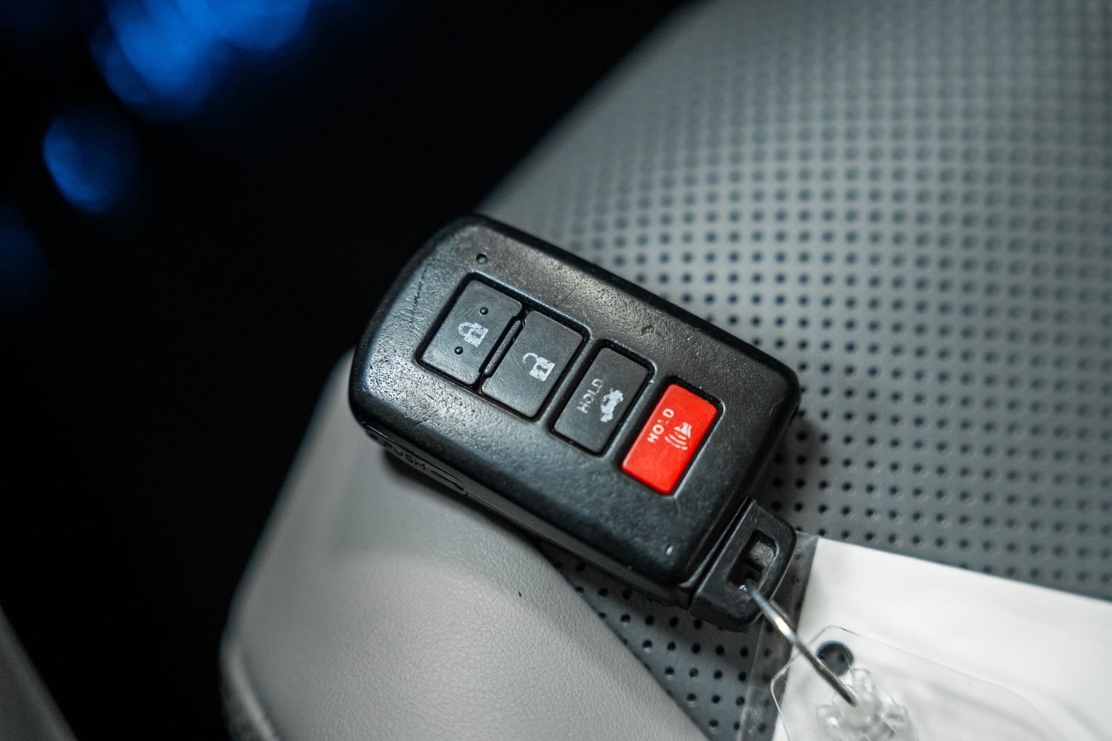 Used 2020 Toyota RAV4 Limited AWD/4WD image 47