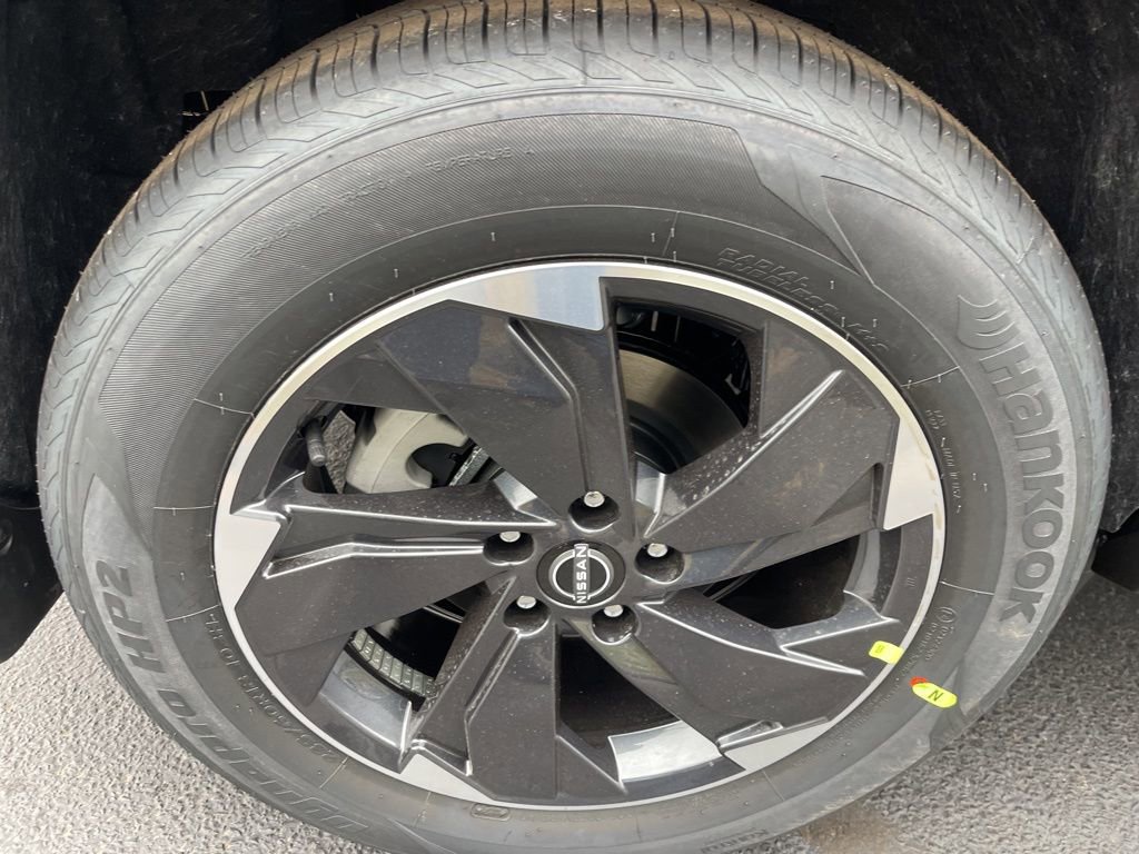 New 2026 Nissan Rogue SV w/ Cold Weather Package image 31