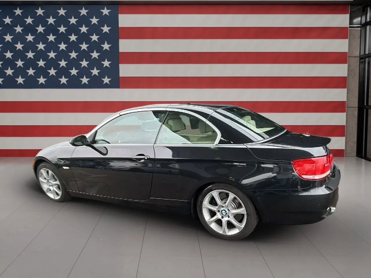 Used 2009 BMW 335i Convertible w/ Premium Pkg image 10