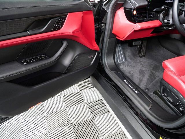 Certified 2024 Porsche Taycan 4S image 8