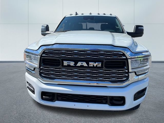 Used 2024 RAM 3500 Limited AWD/4WD image 12