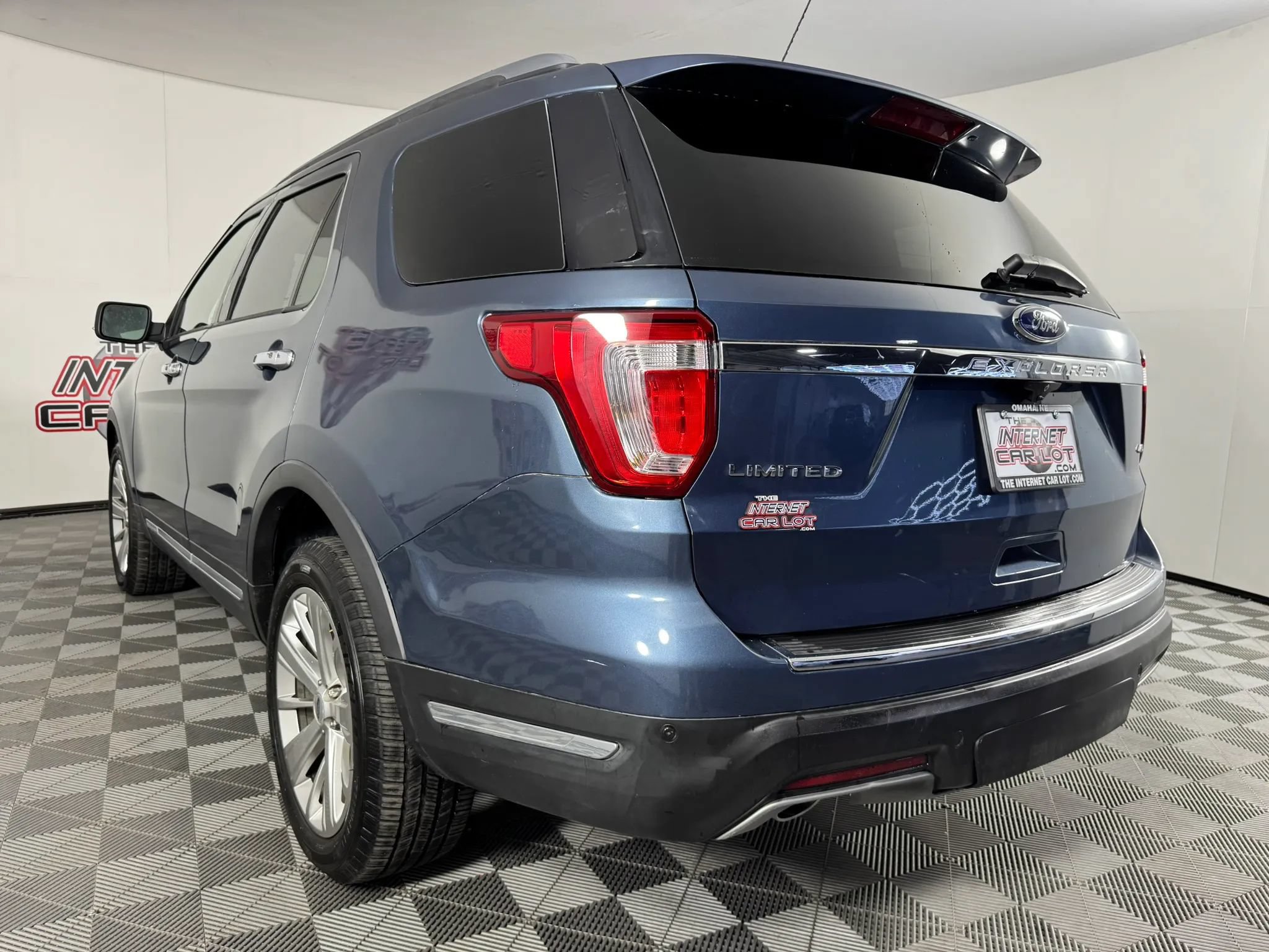 Used 2019 Ford Explorer Limited w/ Class III Trailer Tow Package AWD/4WD image 28
