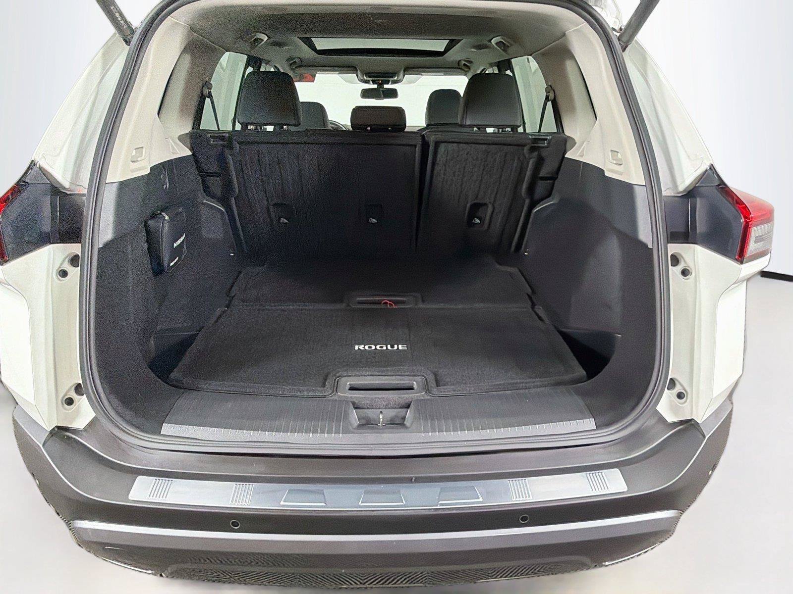 Used 2023 Nissan Rogue SL w/ SL Premium Package AWD/4WD image 14