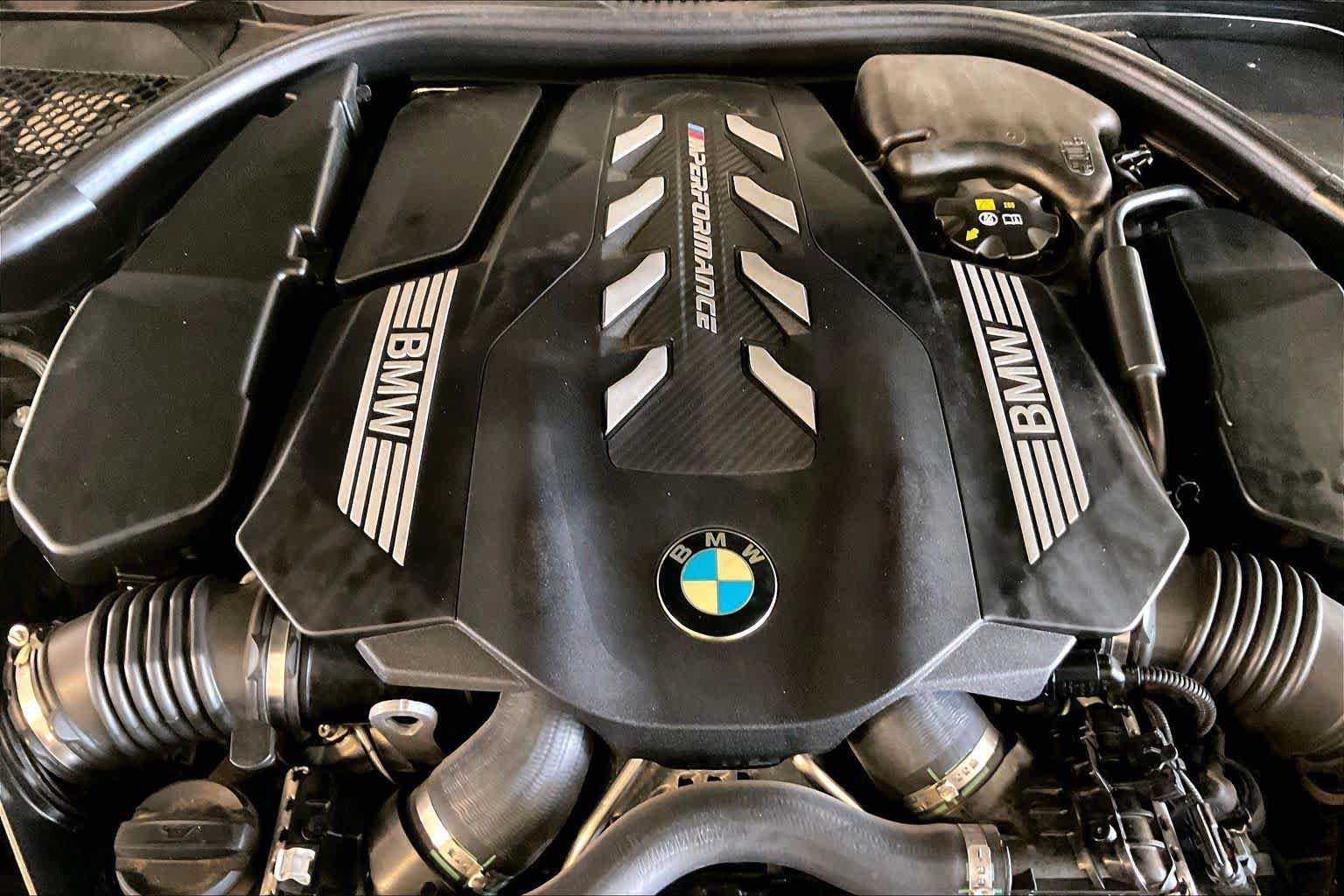Used 2022 BMW M850i xDrive Convertible w/ Driving Assistance Package AWD/4WD image 28