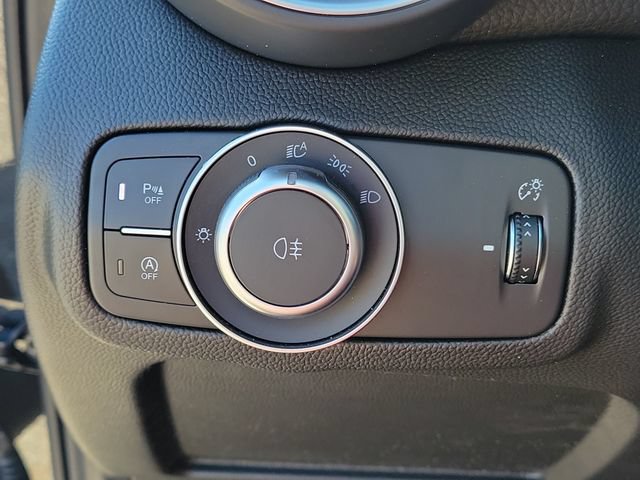 New 2026 Alfa Romeo Giulia w/ Driving Assist Package RWD image 32