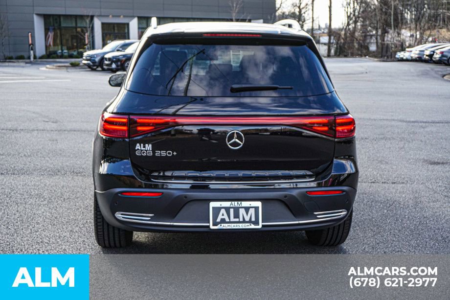 Used 2024 Mercedes-Benz EQB 250+ image 11