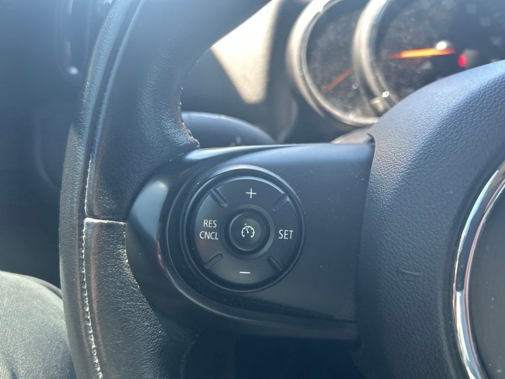 Used 2019 MINI Cooper Countryman FWD image 9