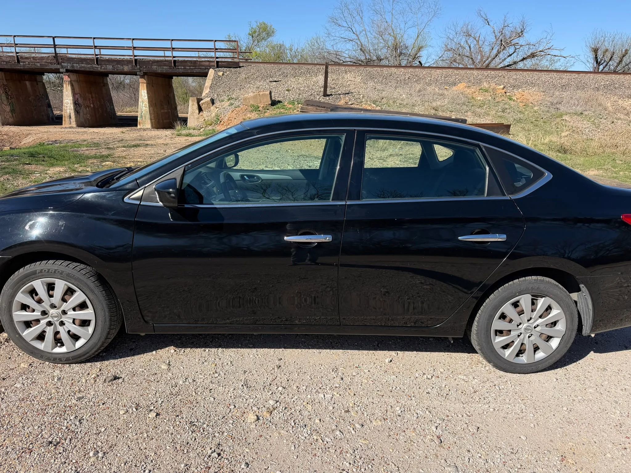 Used 2018 Nissan Sentra S FWD image 1