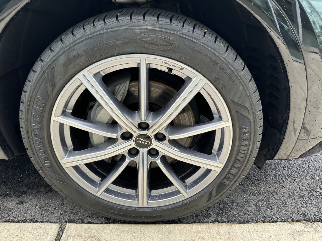 Certified 2023 Audi Q5 e Premium Plus AWD/4WD image 17