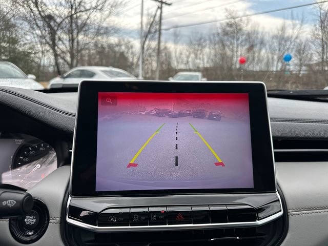 Used 2022 Jeep Compass Limited image 39