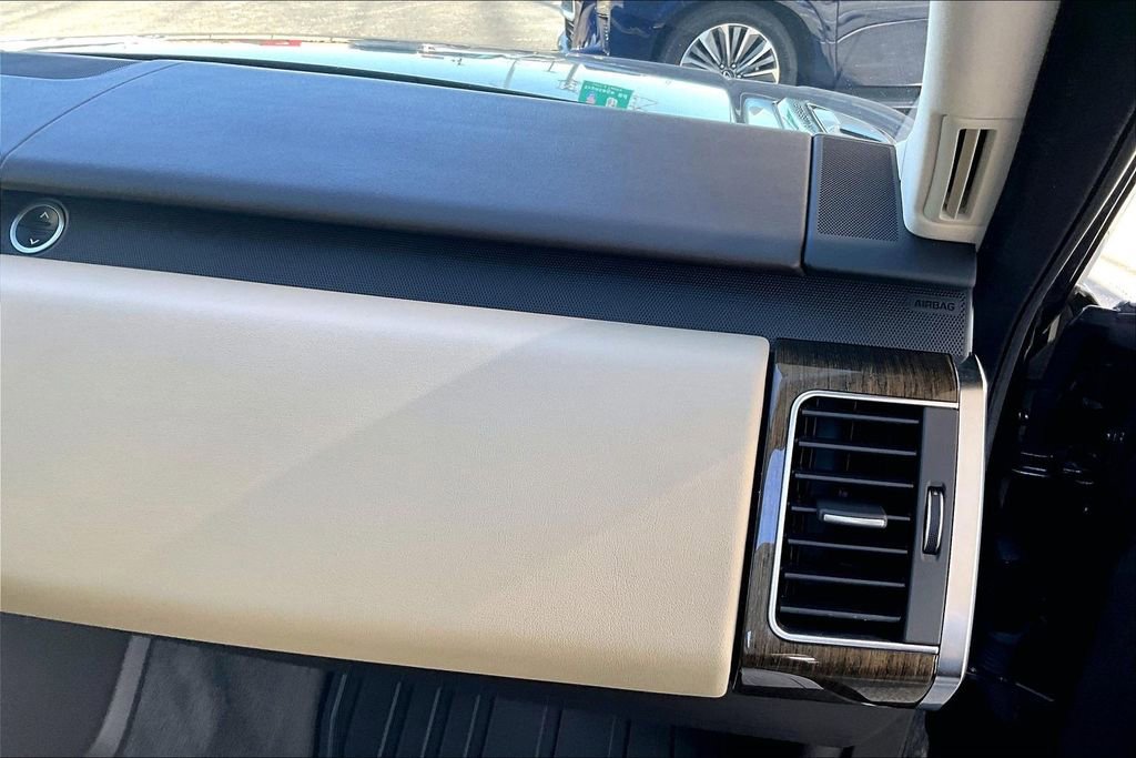 Used 2018 Land Rover Range Rover Sport HSE image 19