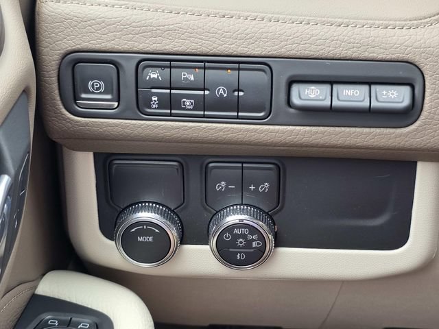 Used 2023 GMC Yukon Denali RWD image 21