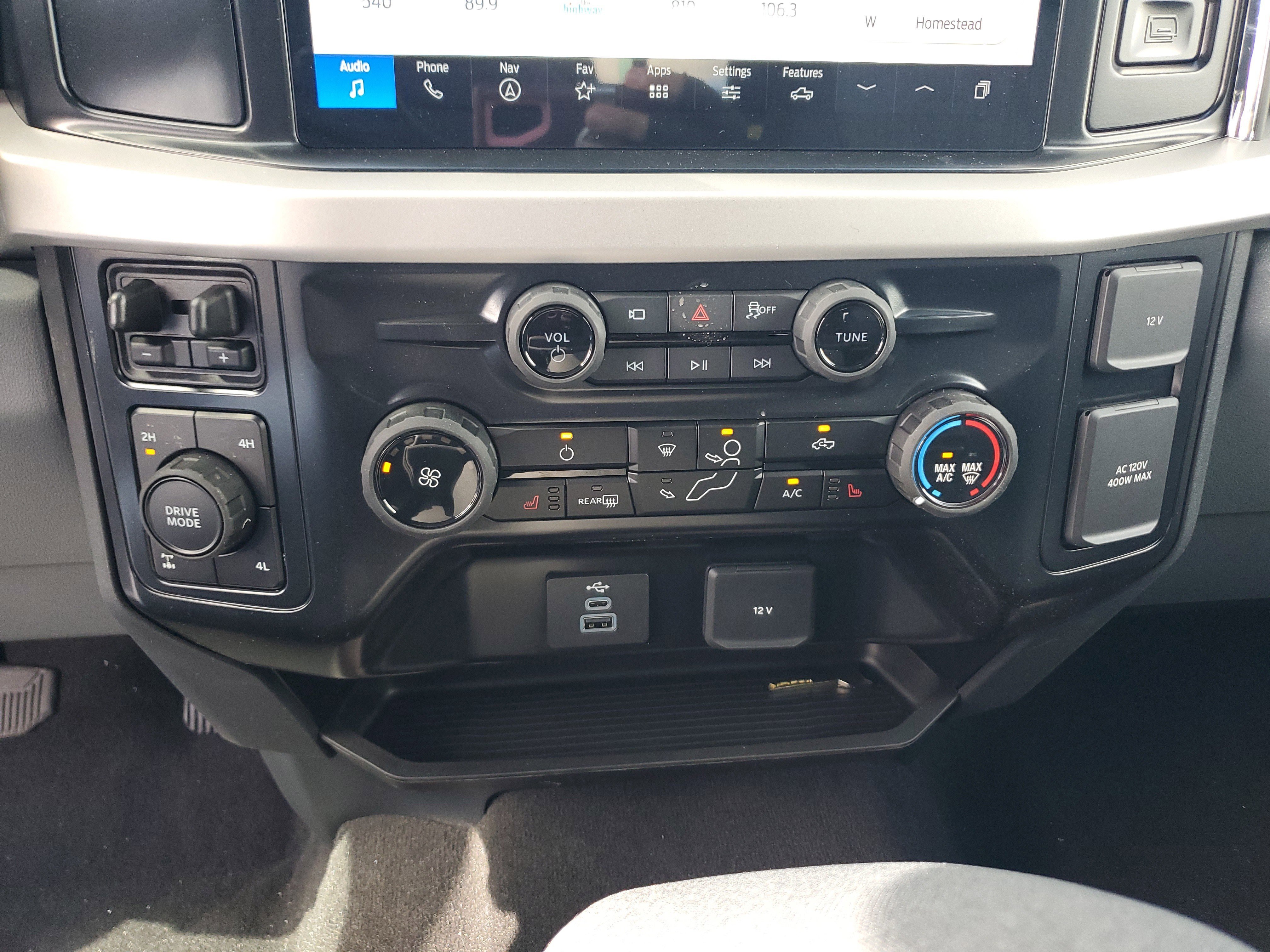 New 2026 Ford F250 XLT w/ XLT Premium Package image 18