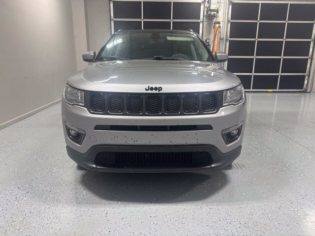 Used 2020 Jeep Compass Latitude FWD image 3