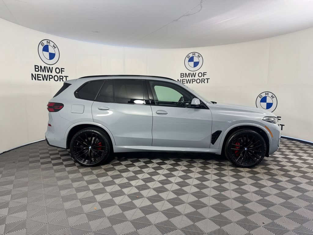 New 2026 BMW X5 xDrive40i w/ M Sport Package AWD/4WD image 5