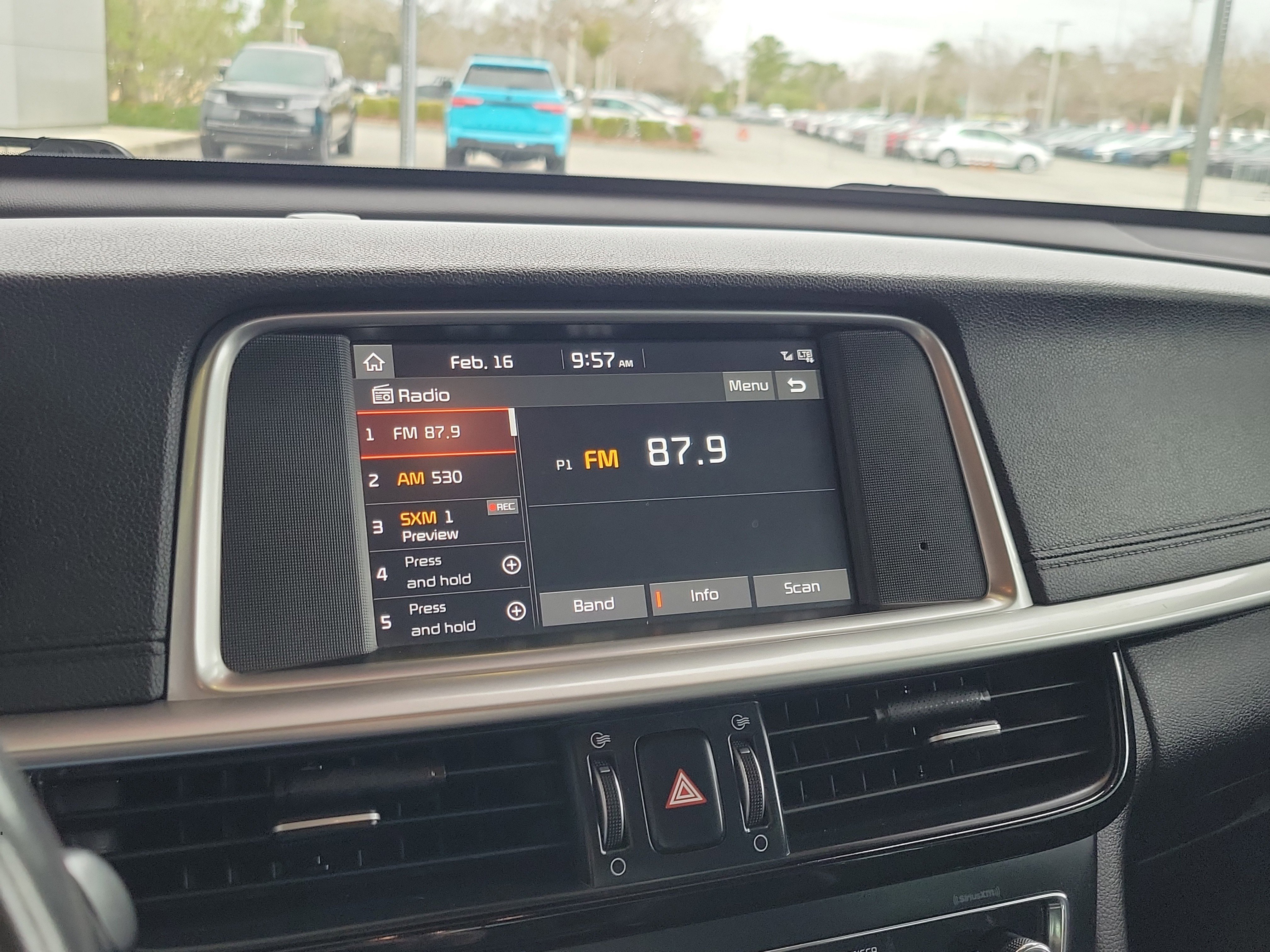 Used 2019 Kia Optima S image 21