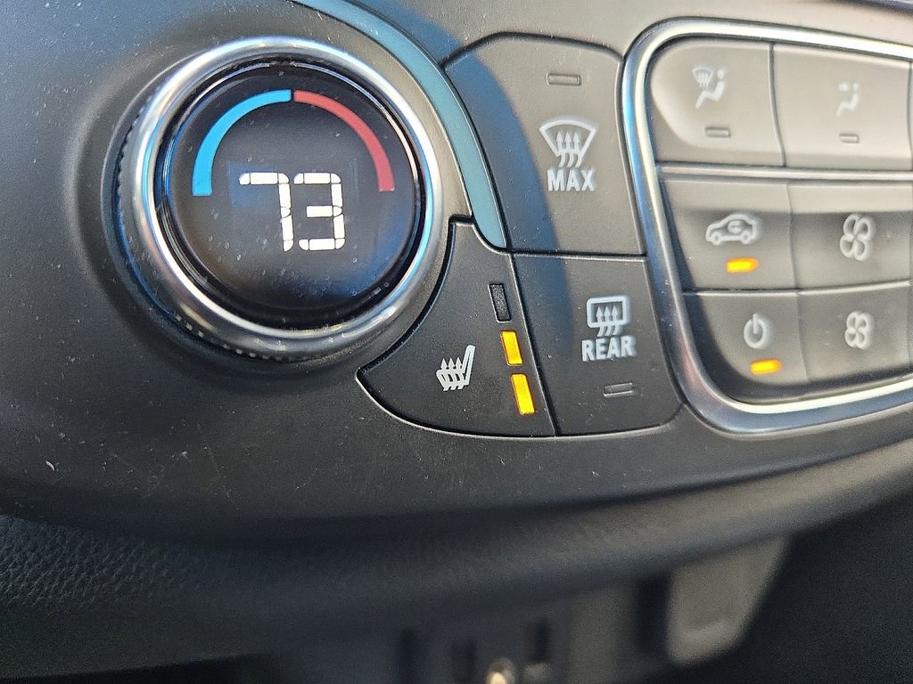 Used 2023 Chevrolet Traverse LT image 29