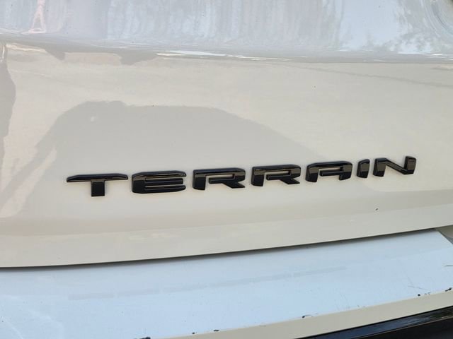 Certified 2023 GMC Terrain SLE w/ Driver Convenience Package FWD image 18
