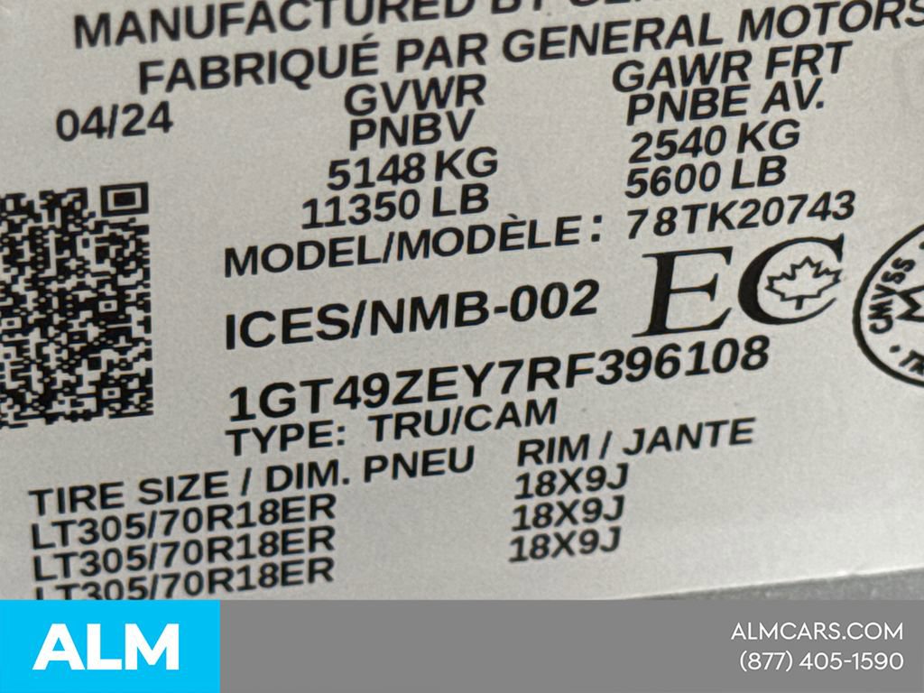 Used 2024 GMC Sierra 2500 AT4X image 38