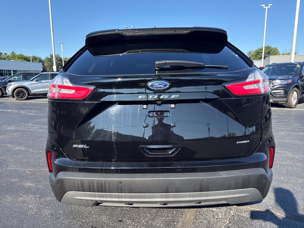 Used 2023 Ford Edge SEL w/ Convenience Package AWD/4WD image 9