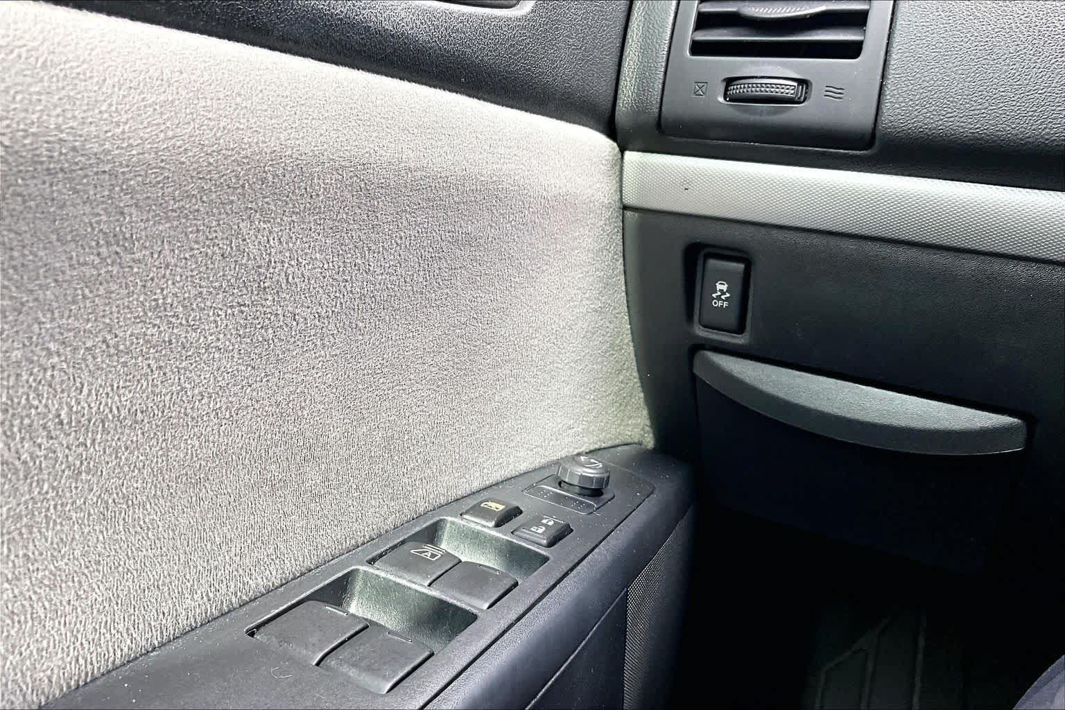 Used 2012 Nissan Sentra 2.0 SL w/ Navigation Pkg FWD image 30