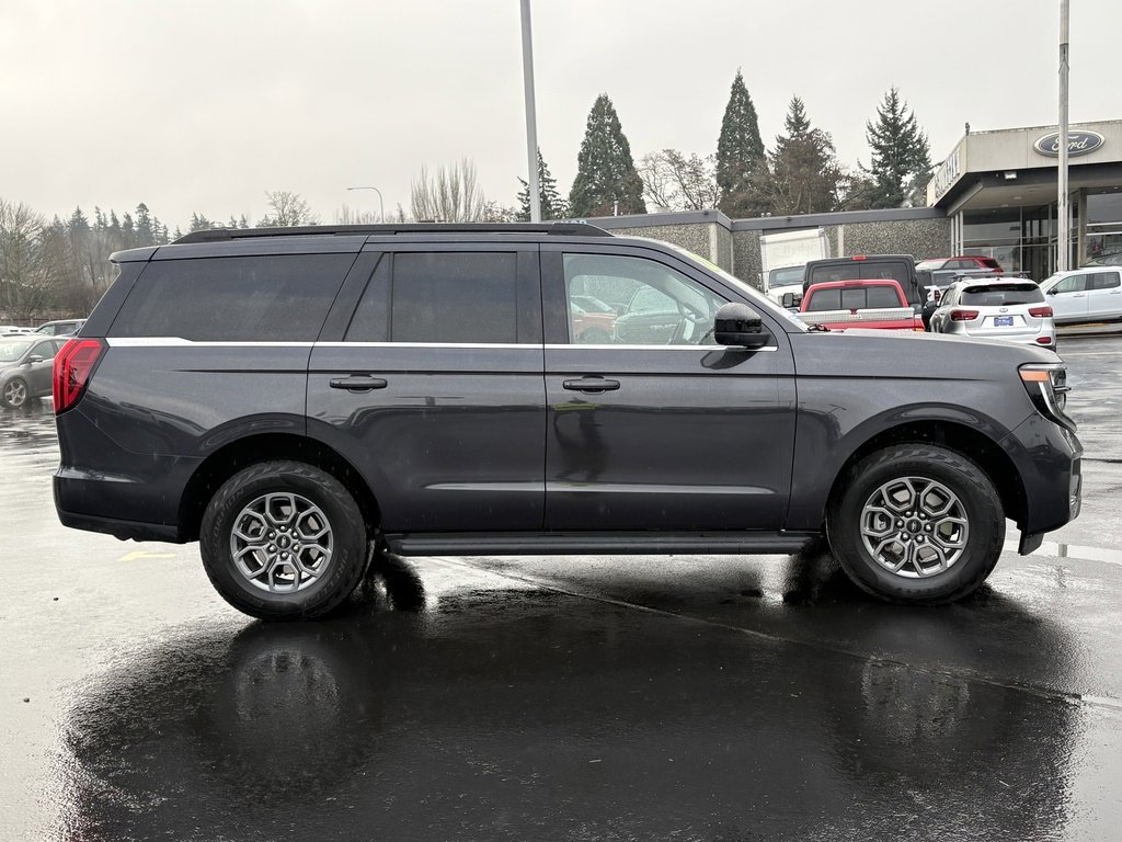 Certified 2025 Ford Expedition Active image 5