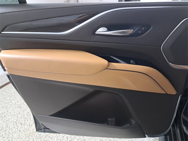 Used 2021 Cadillac Escalade ESV Sport w/ Driver Assist Tech Package image 15