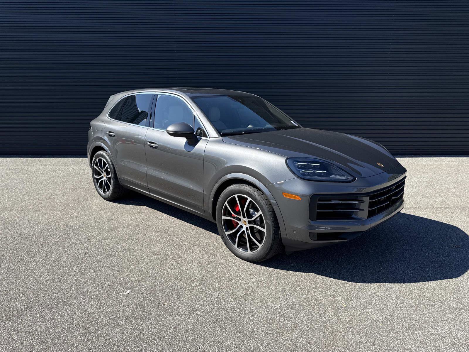 Certified 2024 Porsche Cayenne S image 9