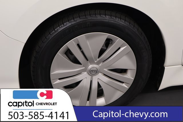Used 2025 Nissan Leaf S FWD image 9
