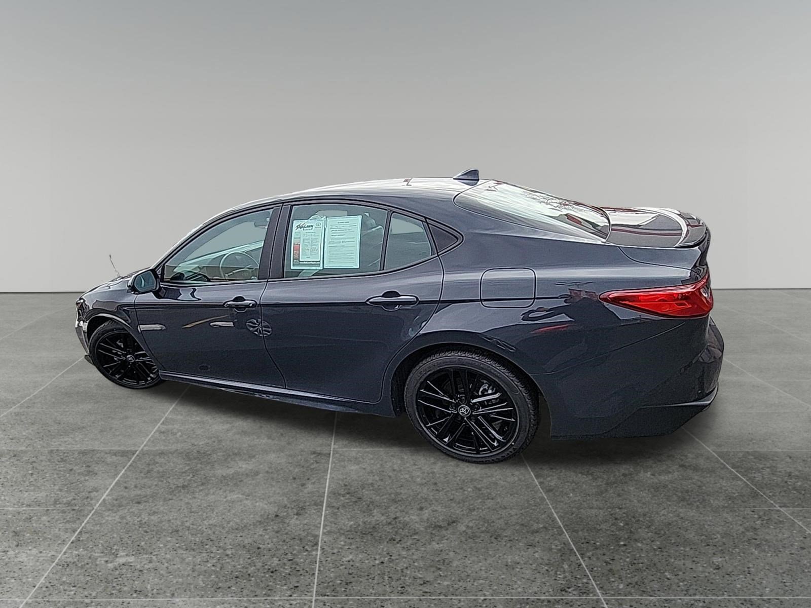 Certified 2025 Toyota Camry SE image 4