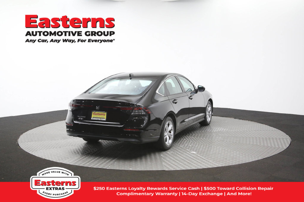 Used 2025 Honda Accord LX image 41