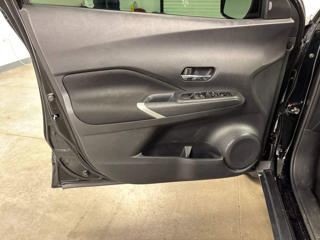 Used 2023 Nissan Kicks SV FWD image 21
